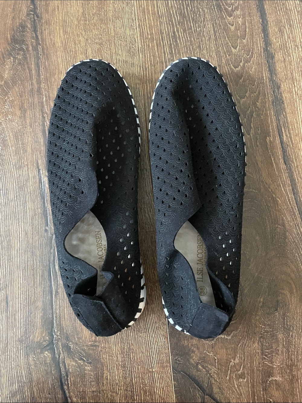 Like new, worn once Ilse Jacobson Tulip slip on shoes - Black